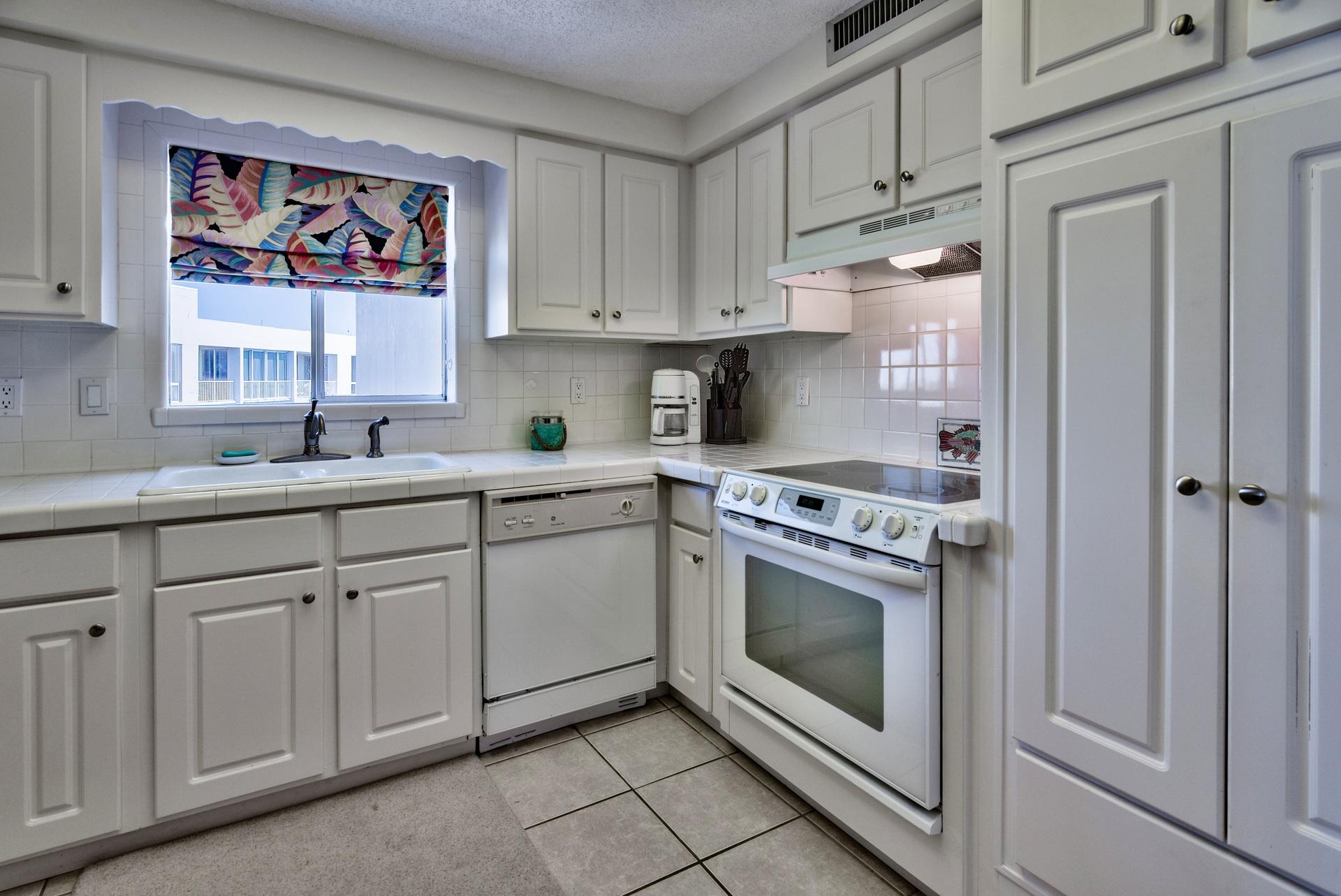 SHORELINE TOWERS 2 - Residential