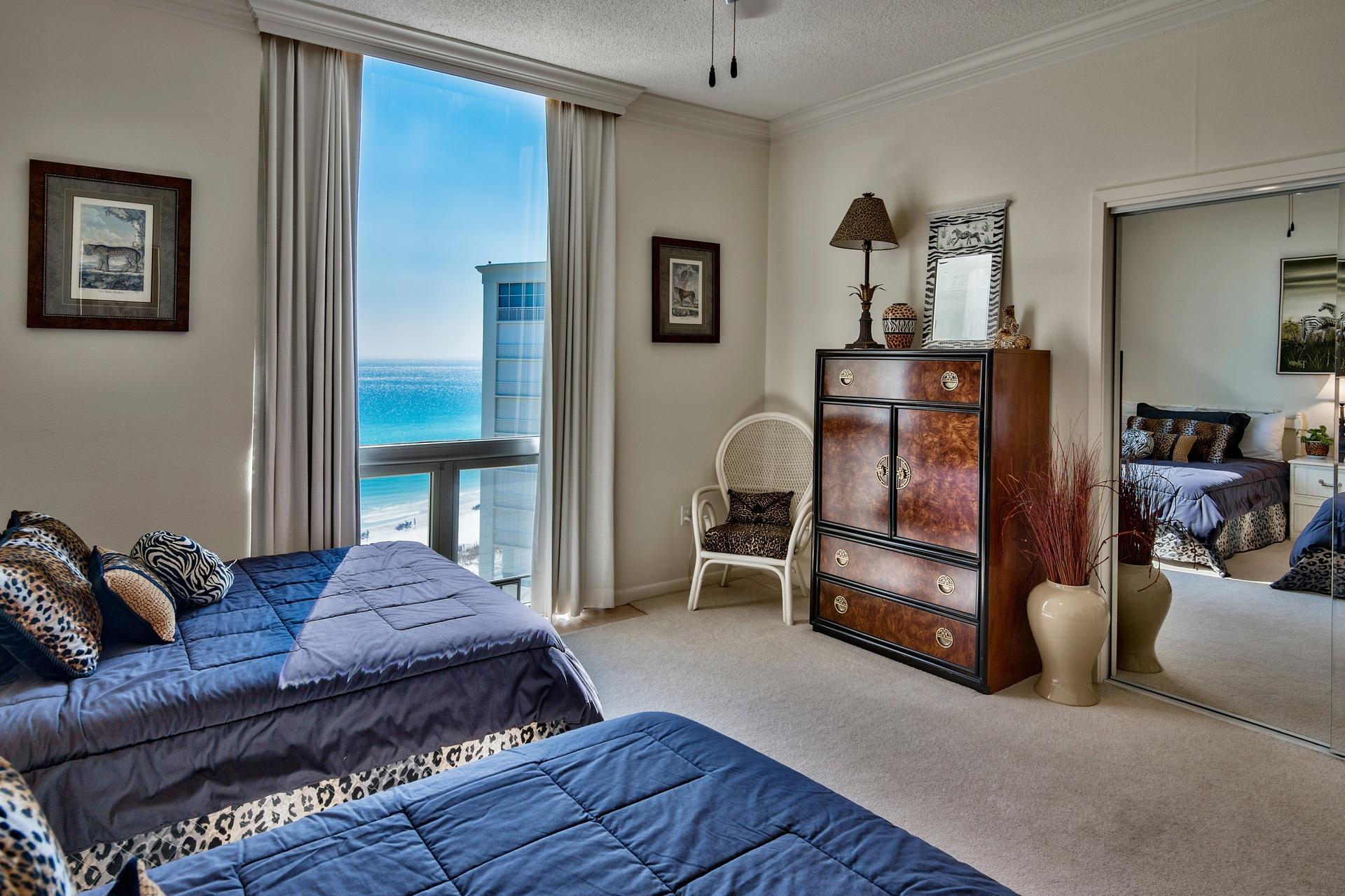 SHORELINE TOWERS 2 - Residential