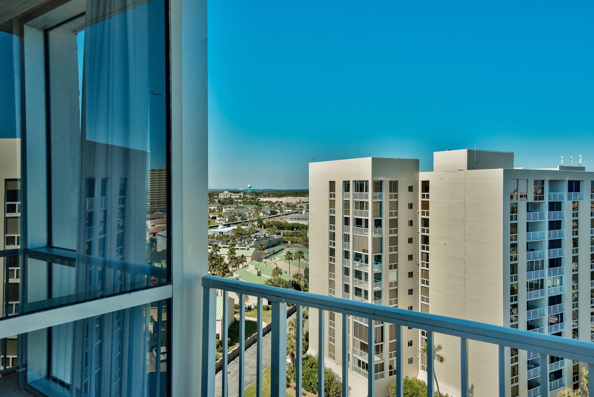 SHORELINE TOWERS 2 - Residential