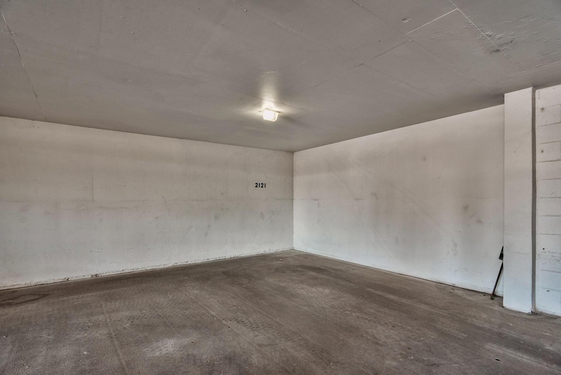 SHORELINE TOWERS 2 - Residential