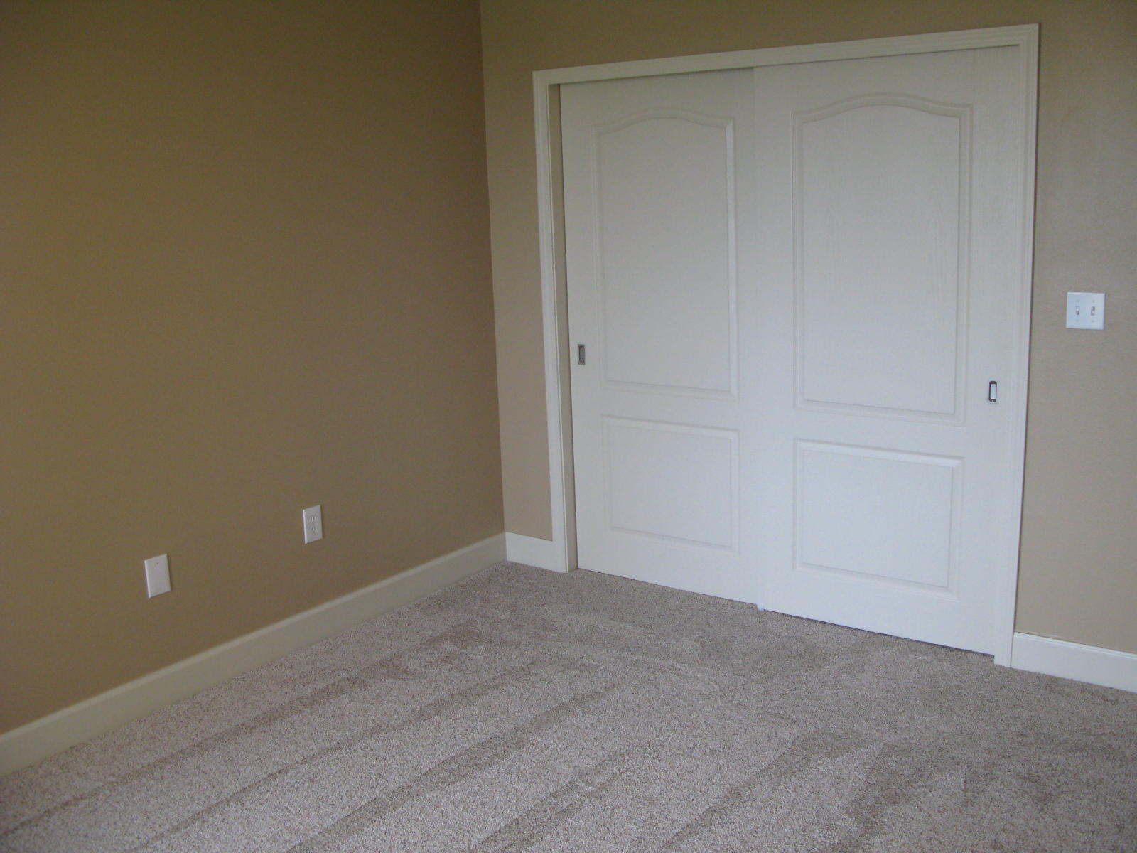 JADE EAST TOWERS CONDO - Residential