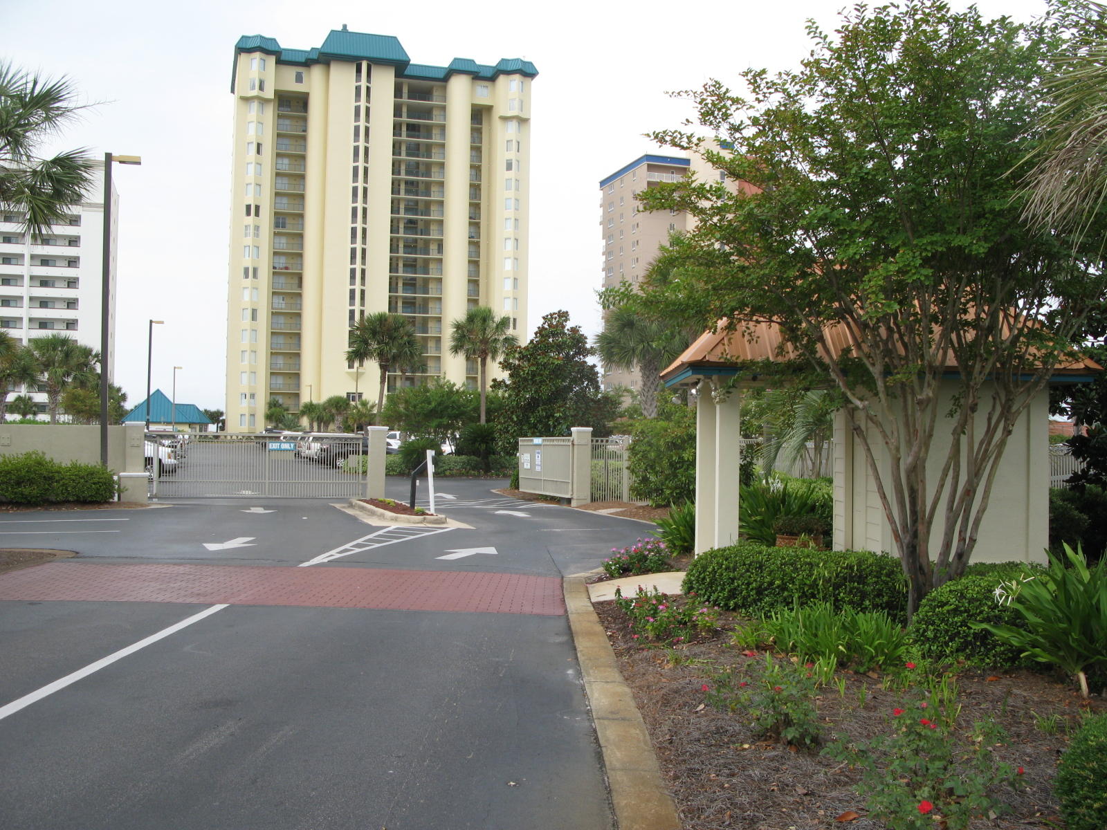 JADE EAST TOWERS CONDO - Residential