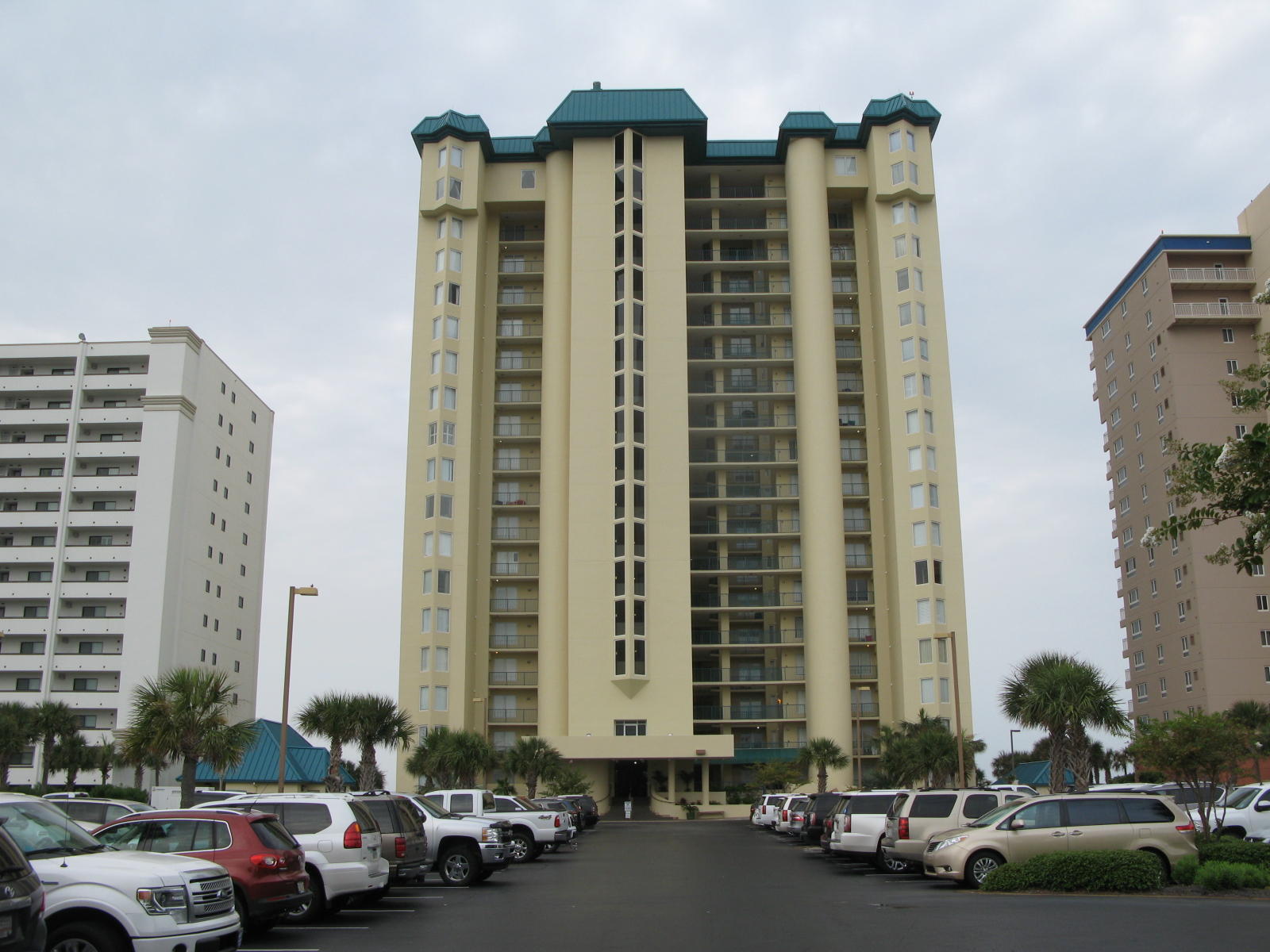 JADE EAST TOWERS CONDO - Residential