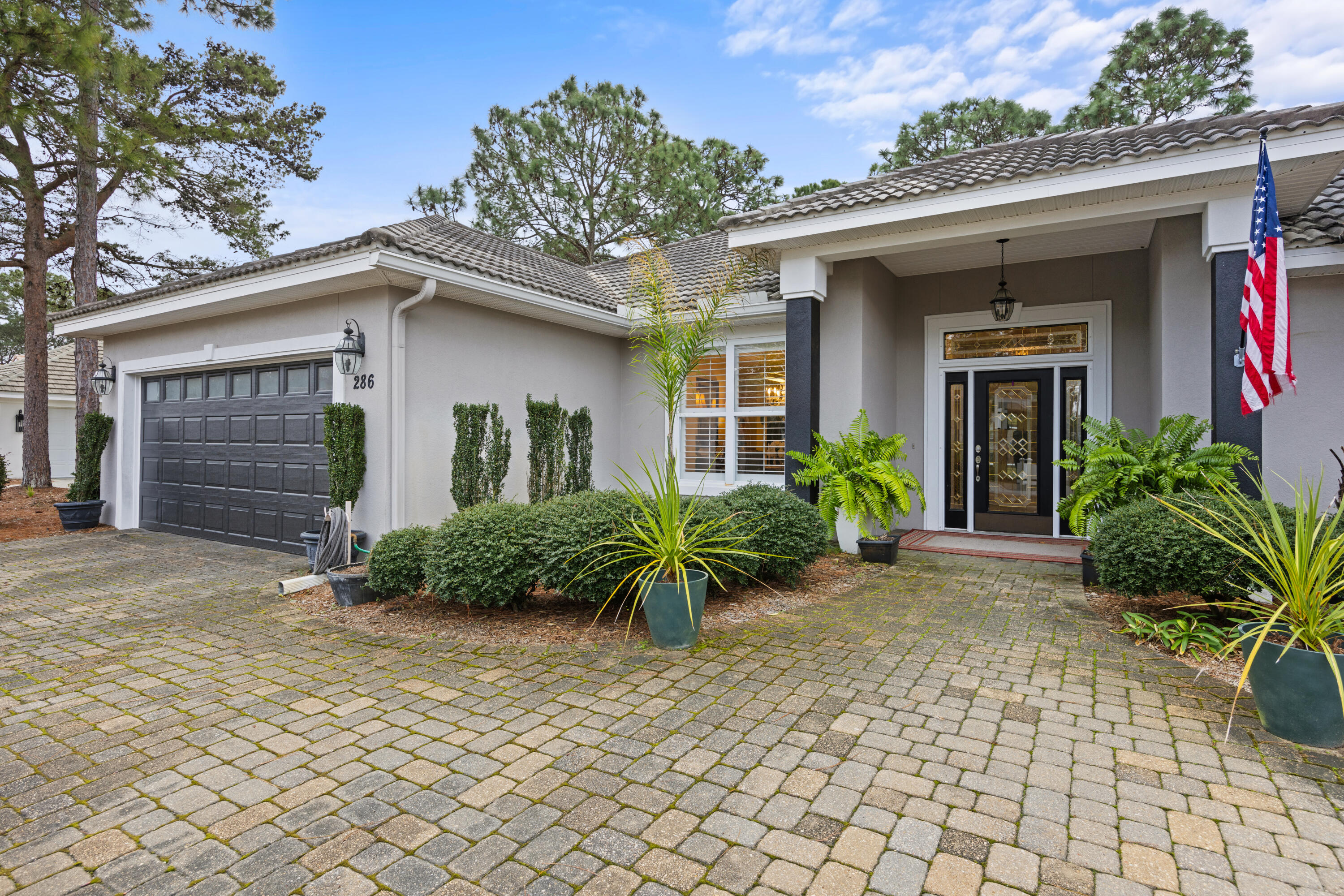 EMERALD BAY PH 1A - Residential