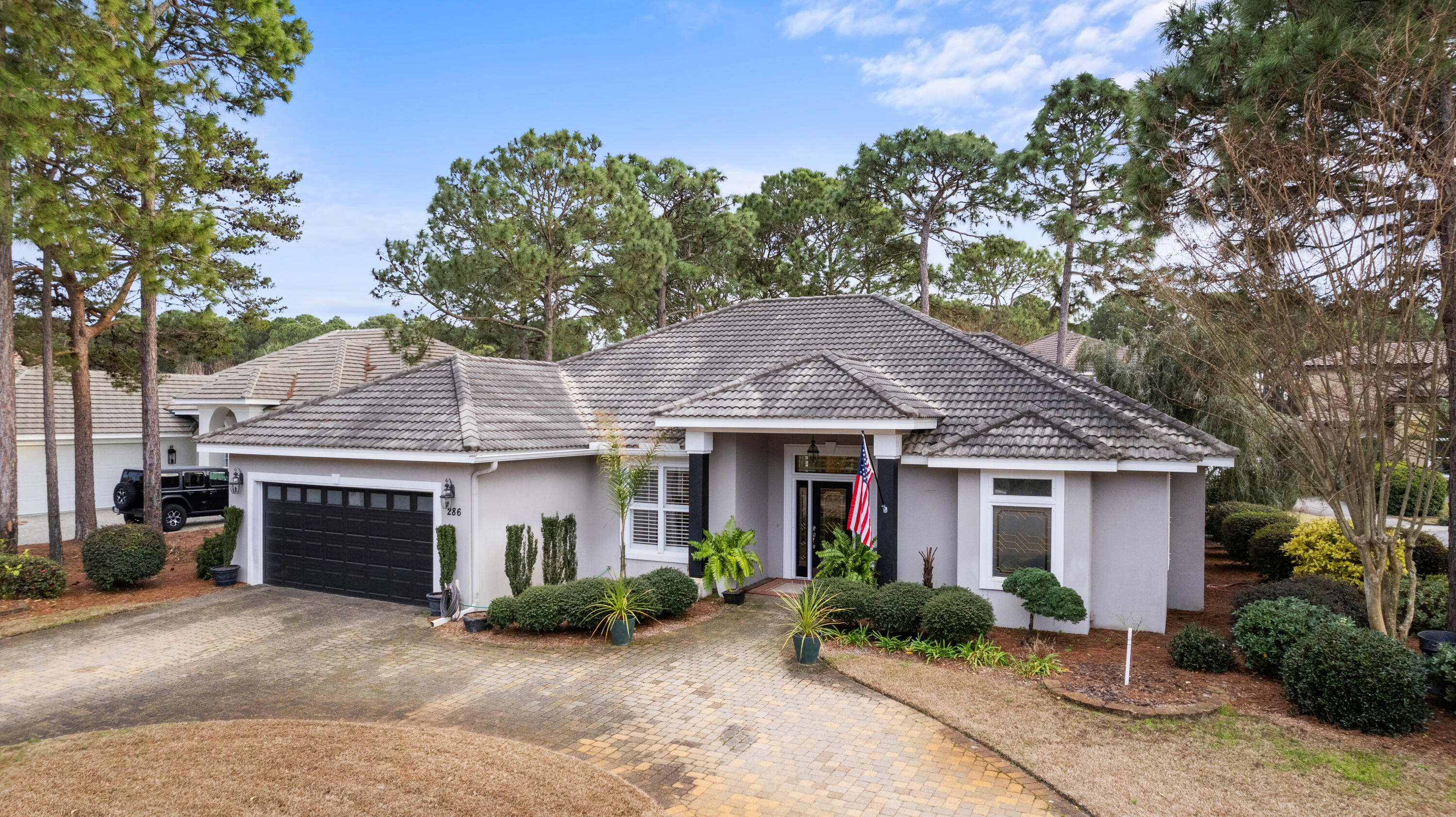 EMERALD BAY PH 1A - Residential