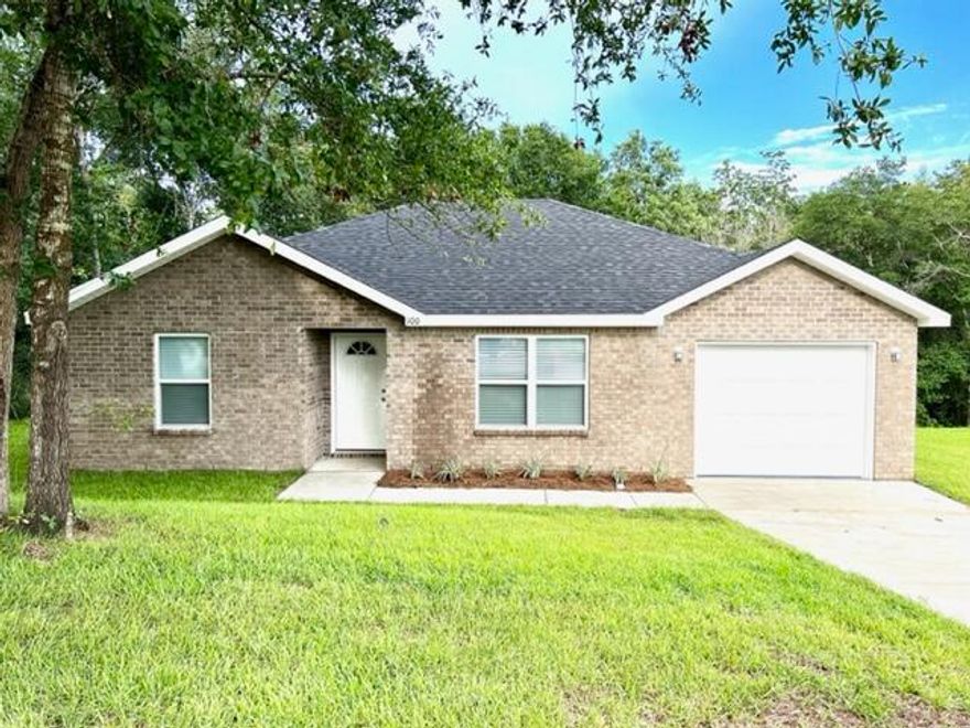 Available 06/13/2025.  Newer home featuring a 3.2 floor plan located in North Crestview, desirable Trailwood Estates SD. Natural light throughout the home with nice finishes.  Barnwood vinyl plank flooring in the home.  Spacious bedrooms and bathrooms.  No smoking or vaping.  Pets may be allowed with a $400 non-refundable pet fee. 1 car garage and corner lot.