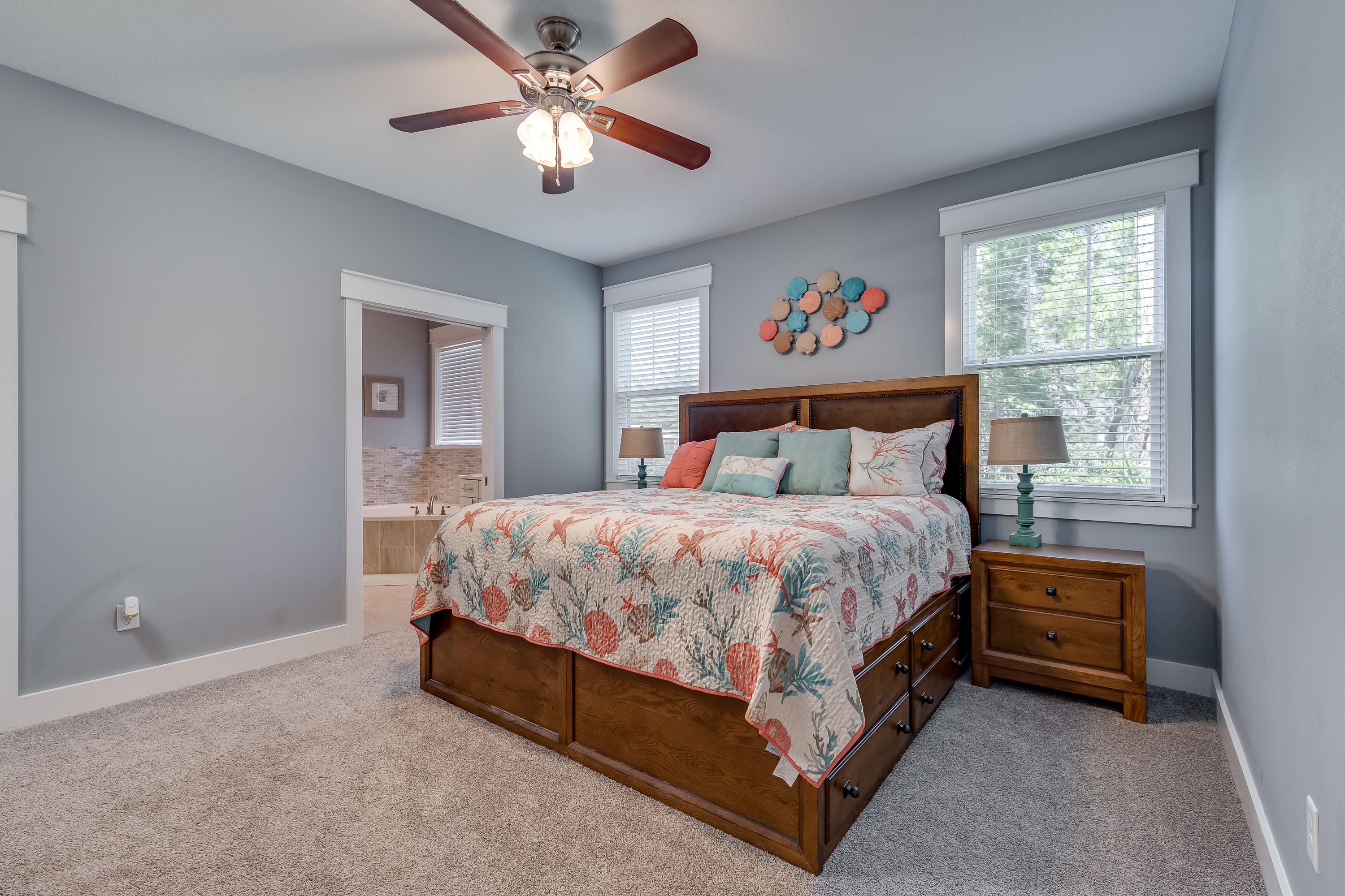 PARADISE GROVE - Residential