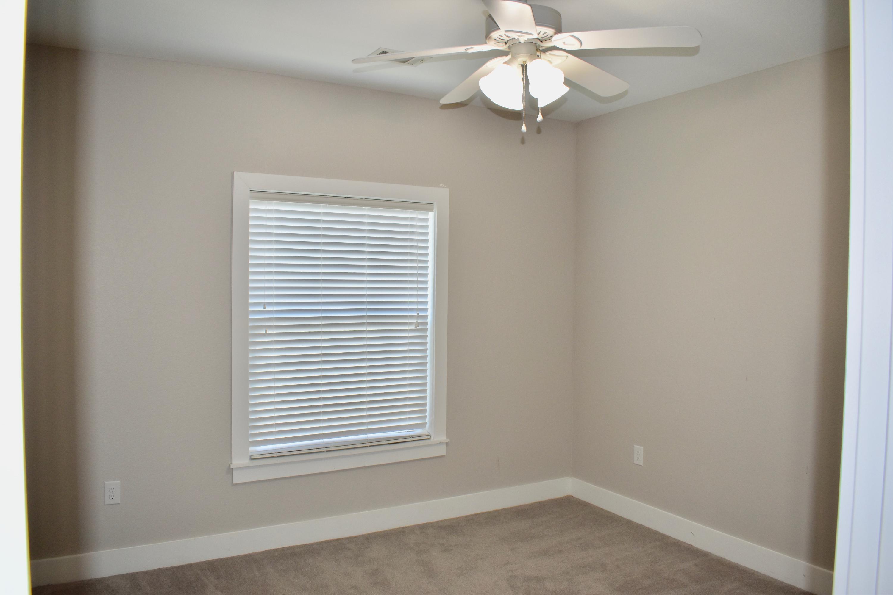 CALHOUN S/D DESTIN LOT 7 BLK B - Residential