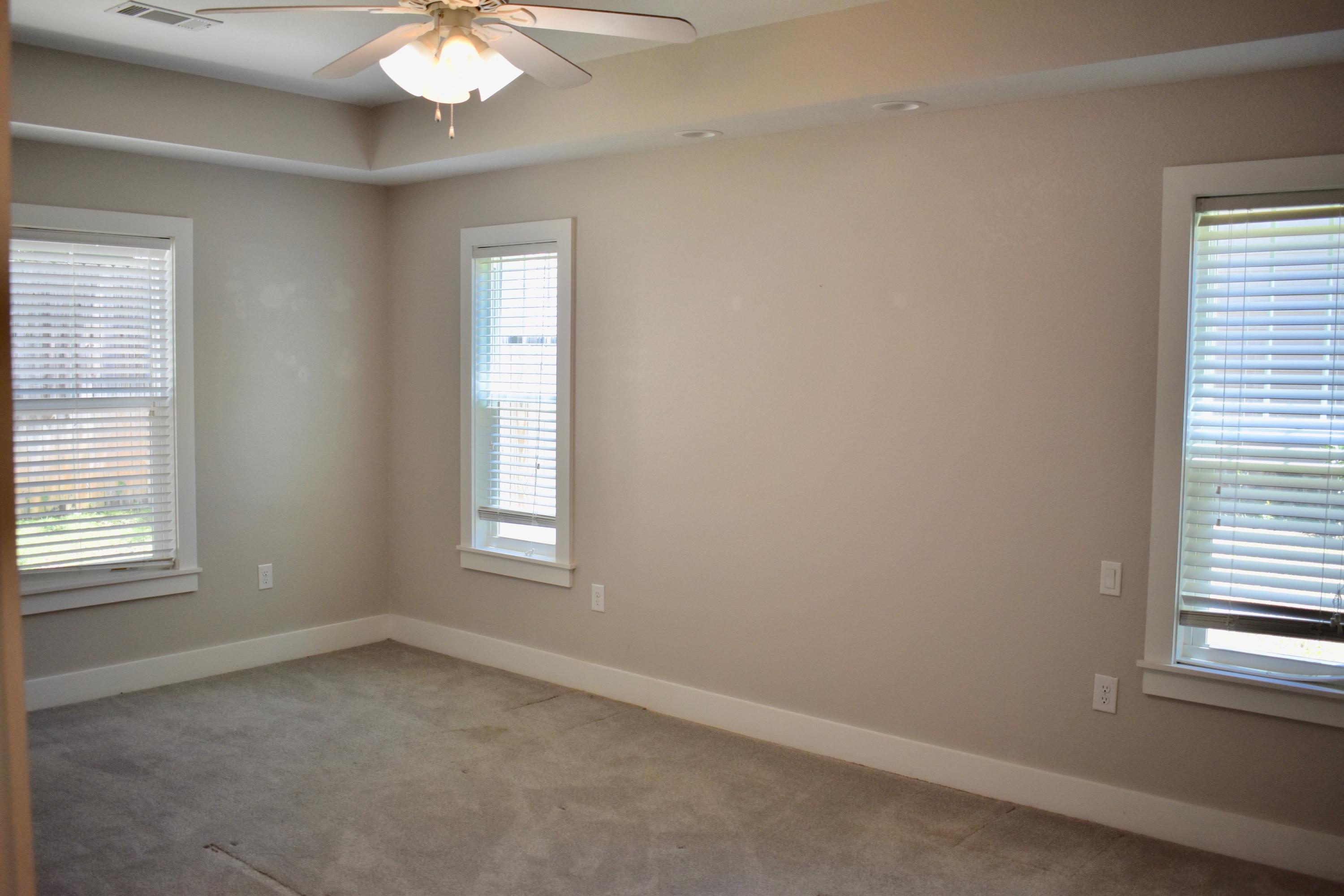 CALHOUN S/D DESTIN LOT 7 BLK B - Residential