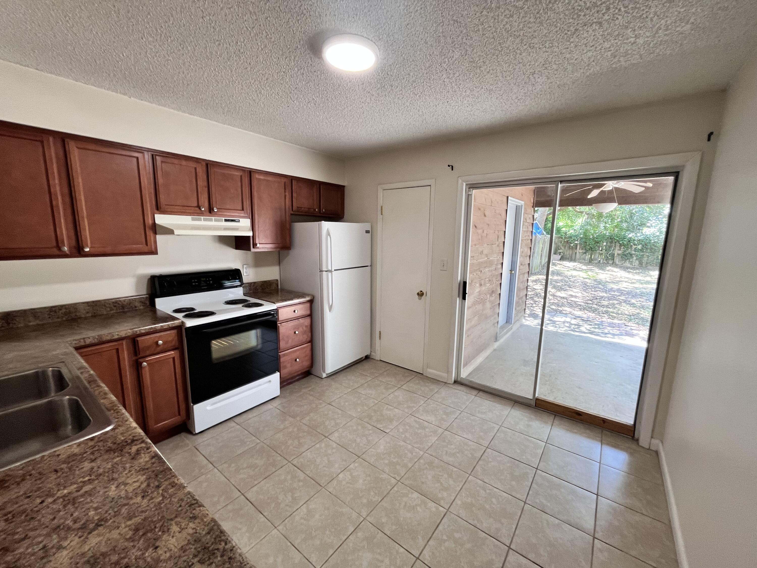 BAY BREEZE PH 2 - Residential Lease