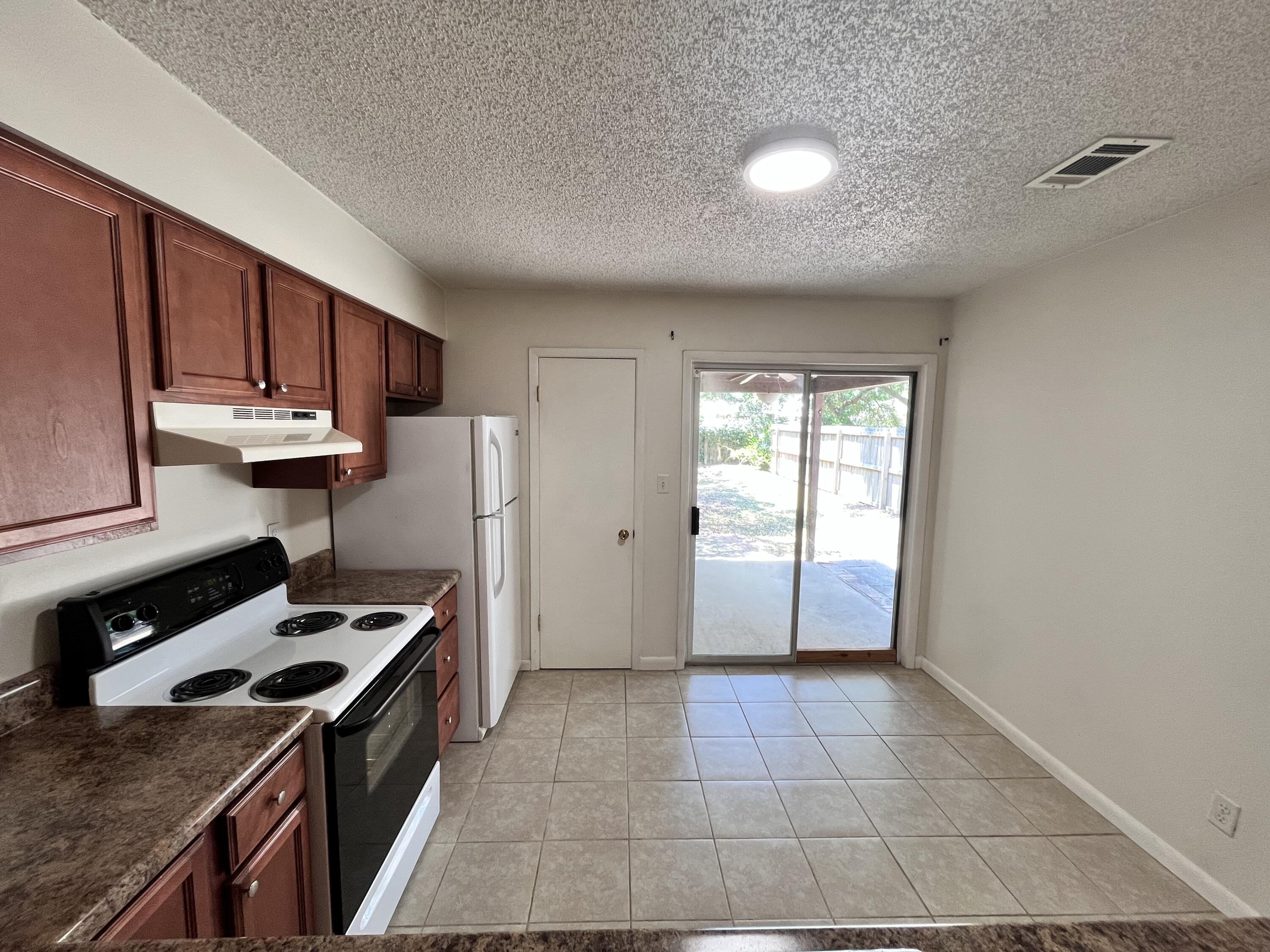 BAY BREEZE PH 2 - Residential Lease