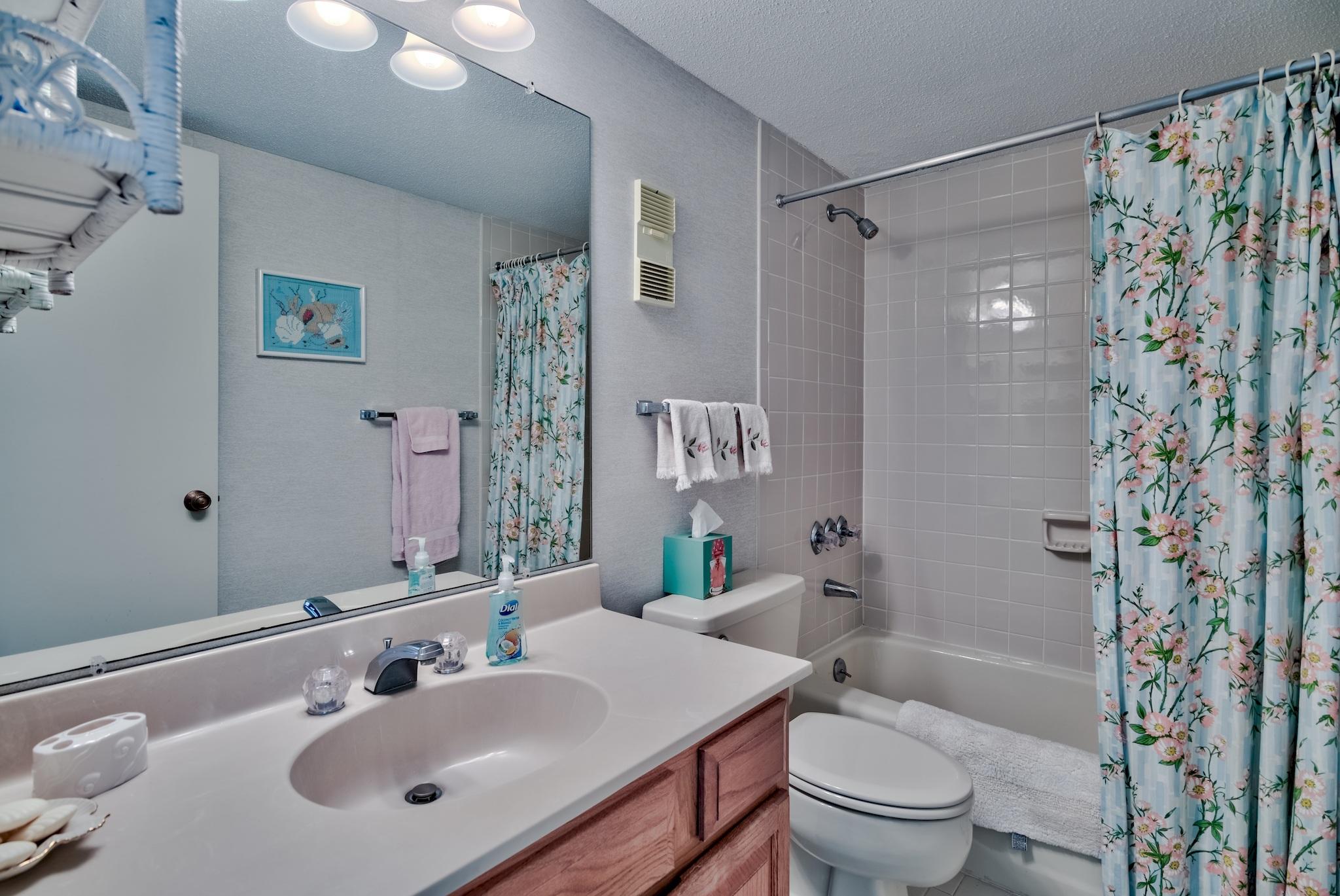 GRAND MARINER - Residential