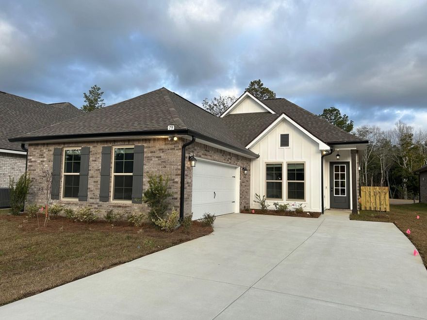 Awesome builder rate, FREE smart home package + choose 1 of the following free: front gutters, refrigerator, or window blinds. Restrictions apply.Located on a cul-de-sac lot the AUBRY III H in Splendor at Hammock Bay community offers a 4BR, 2BA, open design. Upgrades added (list attached).  Features: double vanity, garden tub, separate custom tiled shower, and walk-in closet in master bath, tray ceiling in master bed, walk-in pantry, covered rear patio, side entry garage, crown molding, recessed lighting, smart connect Wi-Fi thermostat, smoke/carbon monoxide detectors, landscaping package, architectural 30-year shingles, flood lights, and more!Energy Efficient Features: water heater, kitchen appliance package with electric range, vinyl low E windows, and more! Energy Star Partner.