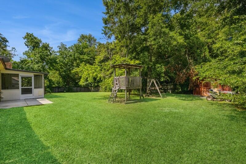 COUNTRYVIEW ESTATES - Residential