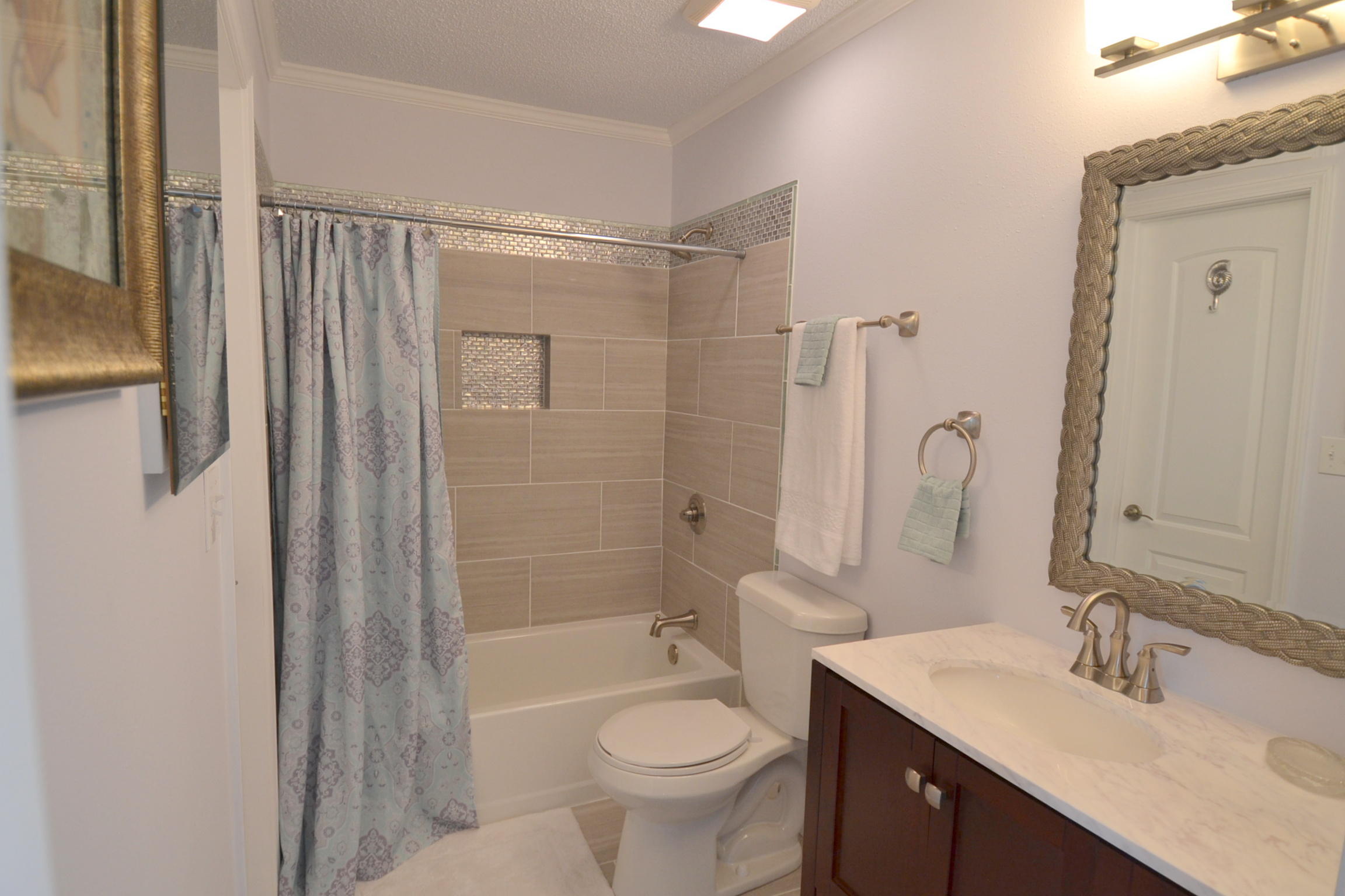 ISLAND GARDENS CONDO - Residential Lease