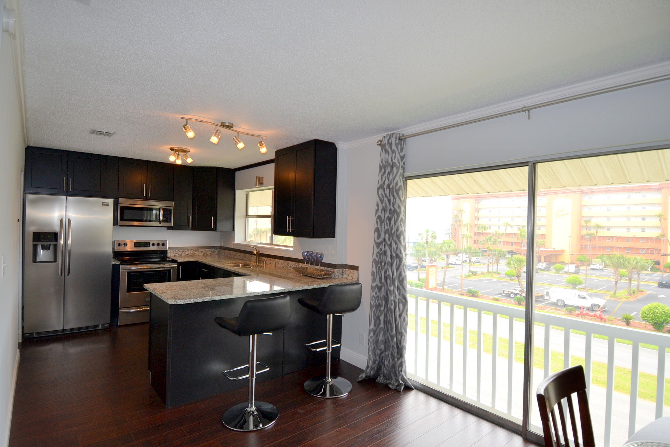 ISLAND GARDENS CONDO - Residential Lease