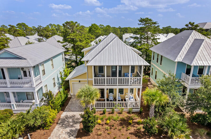 LAKESIDE AT BLUE MOUNTAIN BEACH - Residential