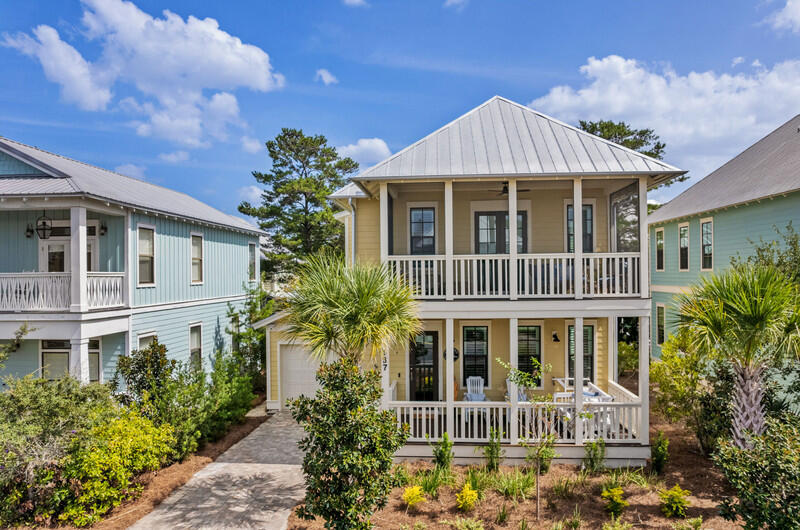LAKESIDE AT BLUE MOUNTAIN BEACH - Residential