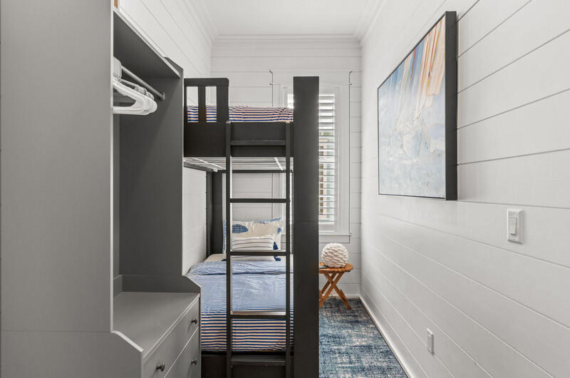 LAKESIDE AT BLUE MOUNTAIN BEACH - Residential