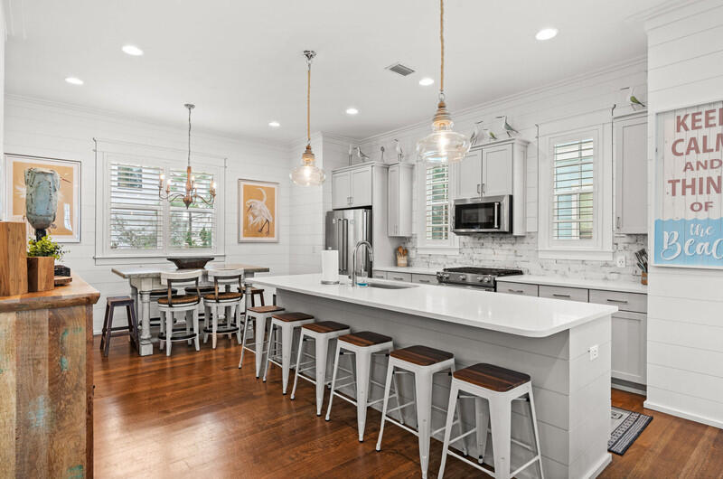LAKESIDE AT BLUE MOUNTAIN BEACH - Residential