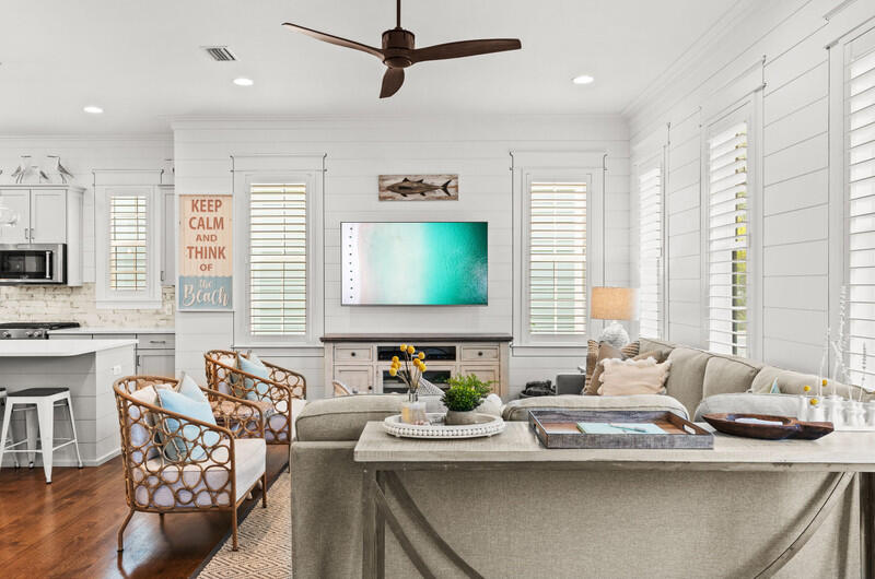LAKESIDE AT BLUE MOUNTAIN BEACH - Residential