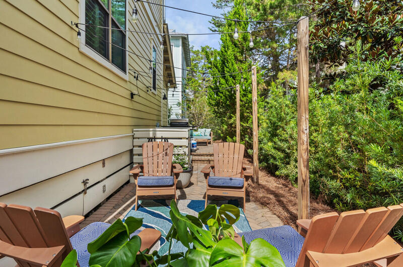 LAKESIDE AT BLUE MOUNTAIN BEACH - Residential