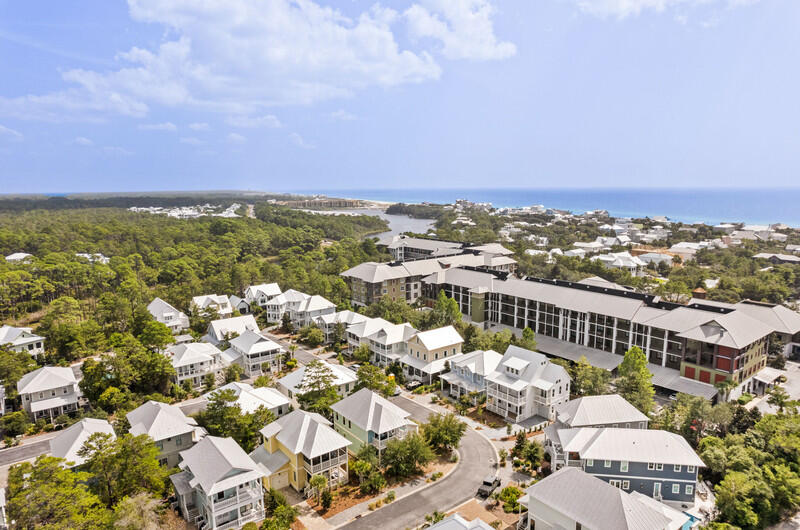 LAKESIDE AT BLUE MOUNTAIN BEACH - Residential