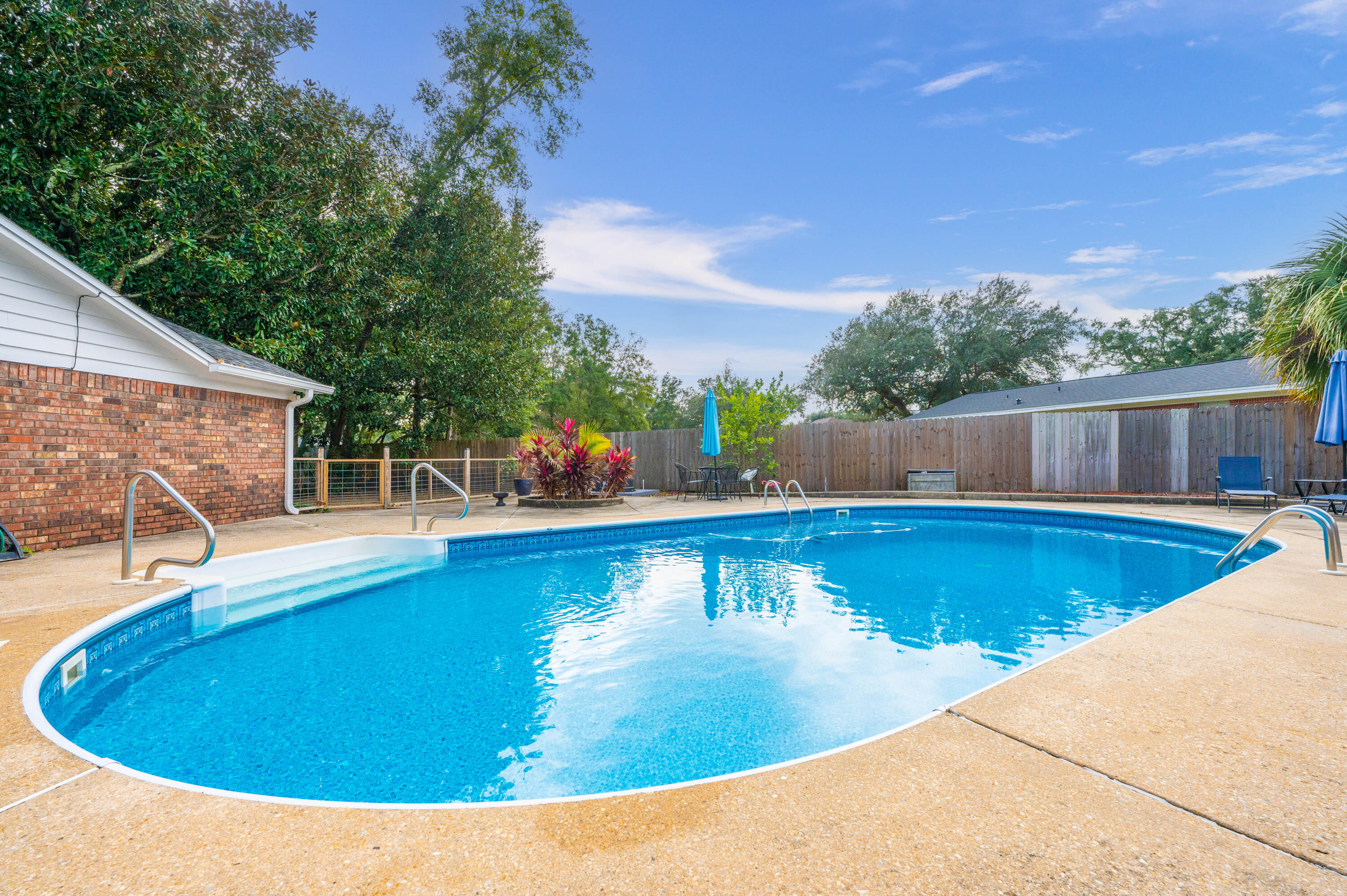 NONESUCH WAY - Residential