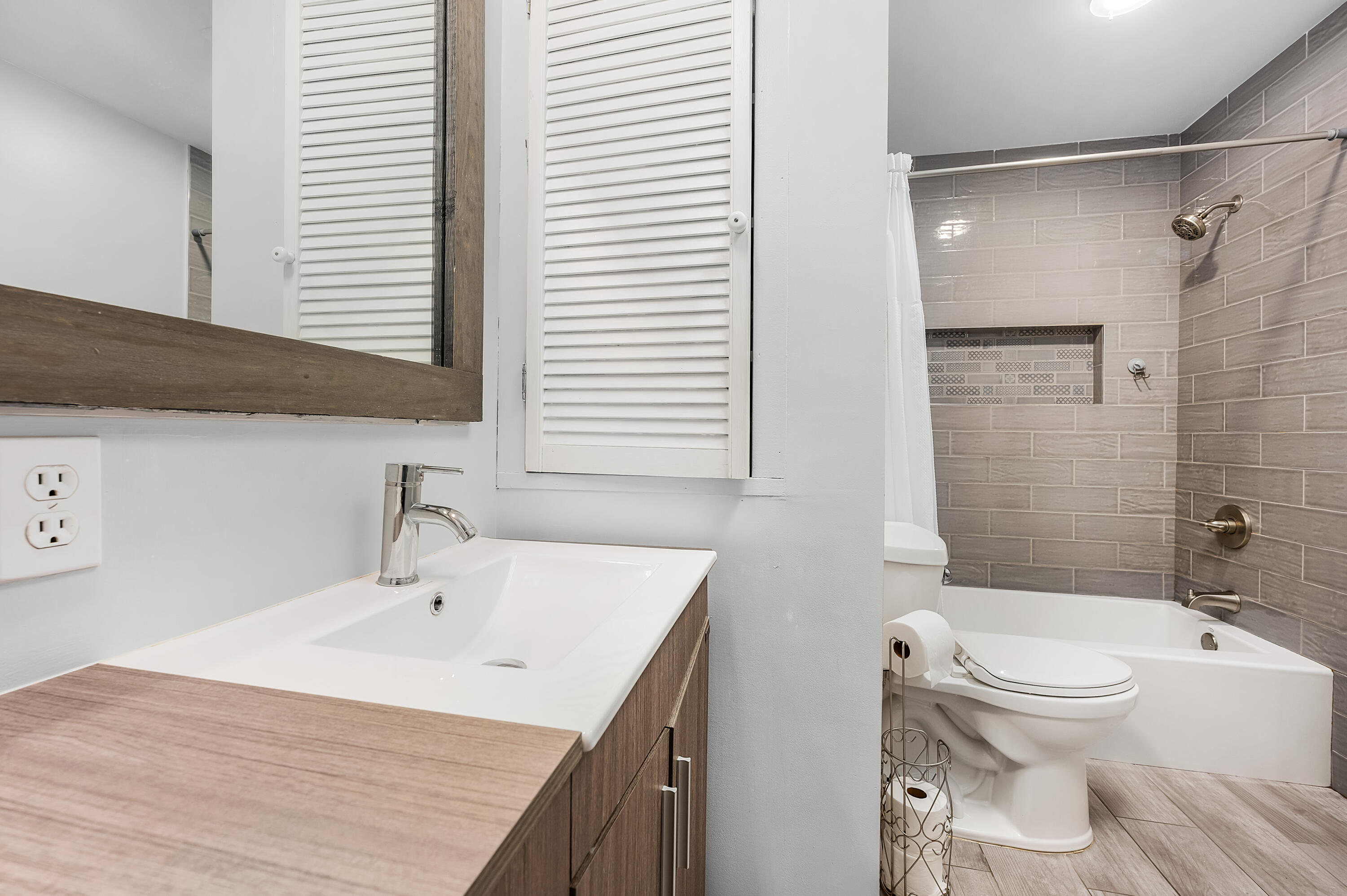 NONESUCH WAY - Residential