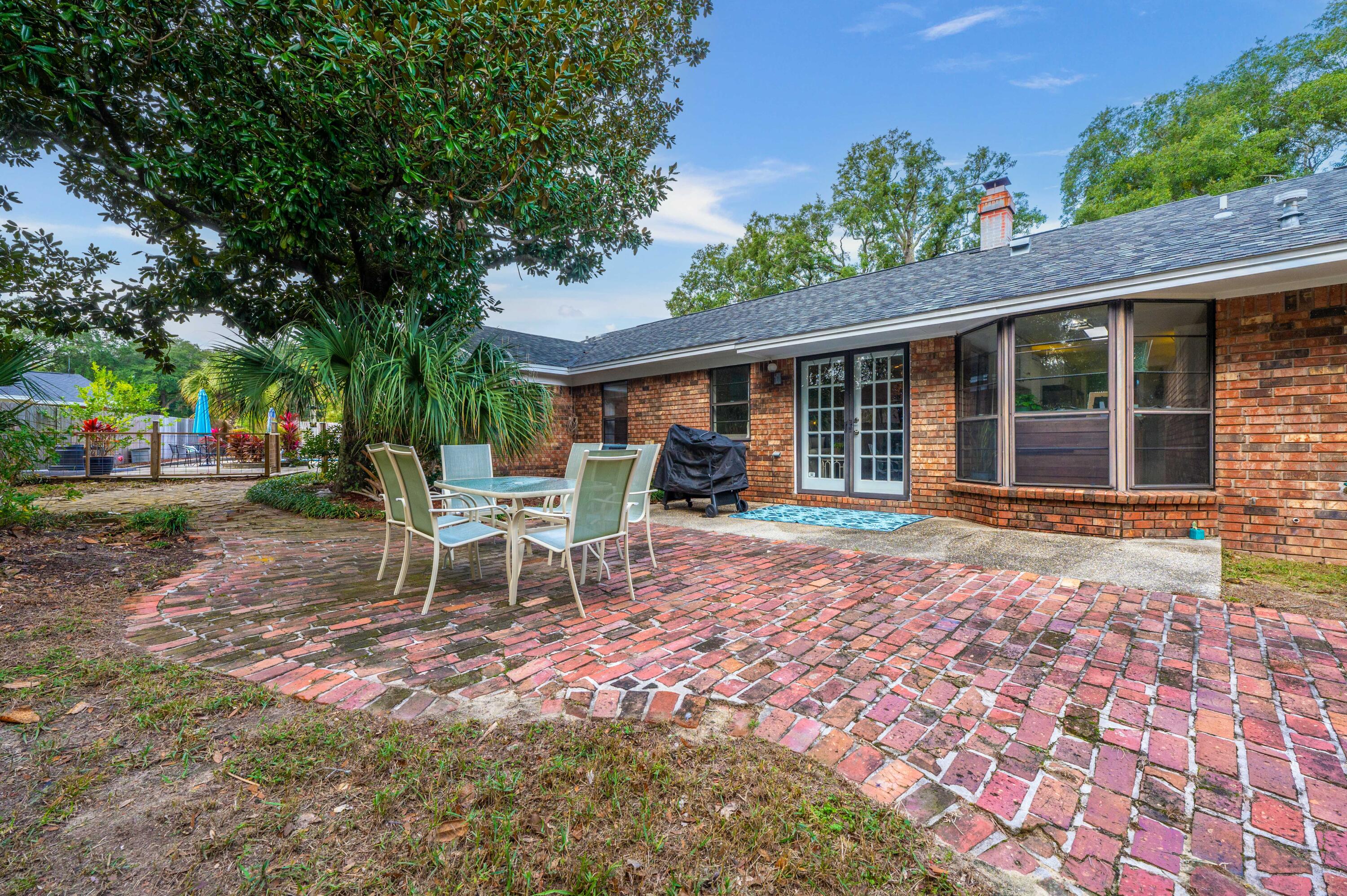 NONESUCH WAY - Residential