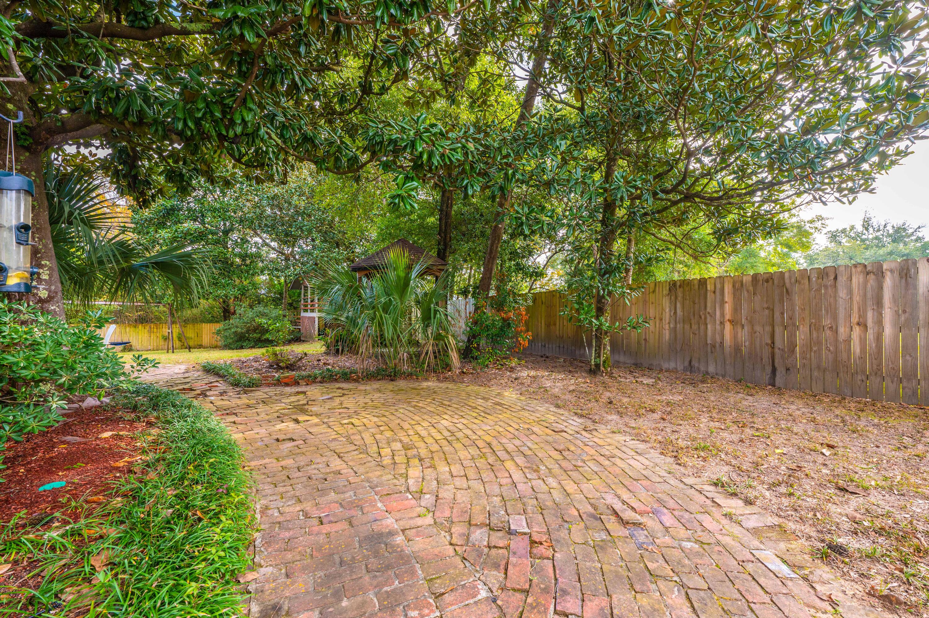 NONESUCH WAY - Residential