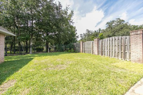 A home in Fort Walton Beach