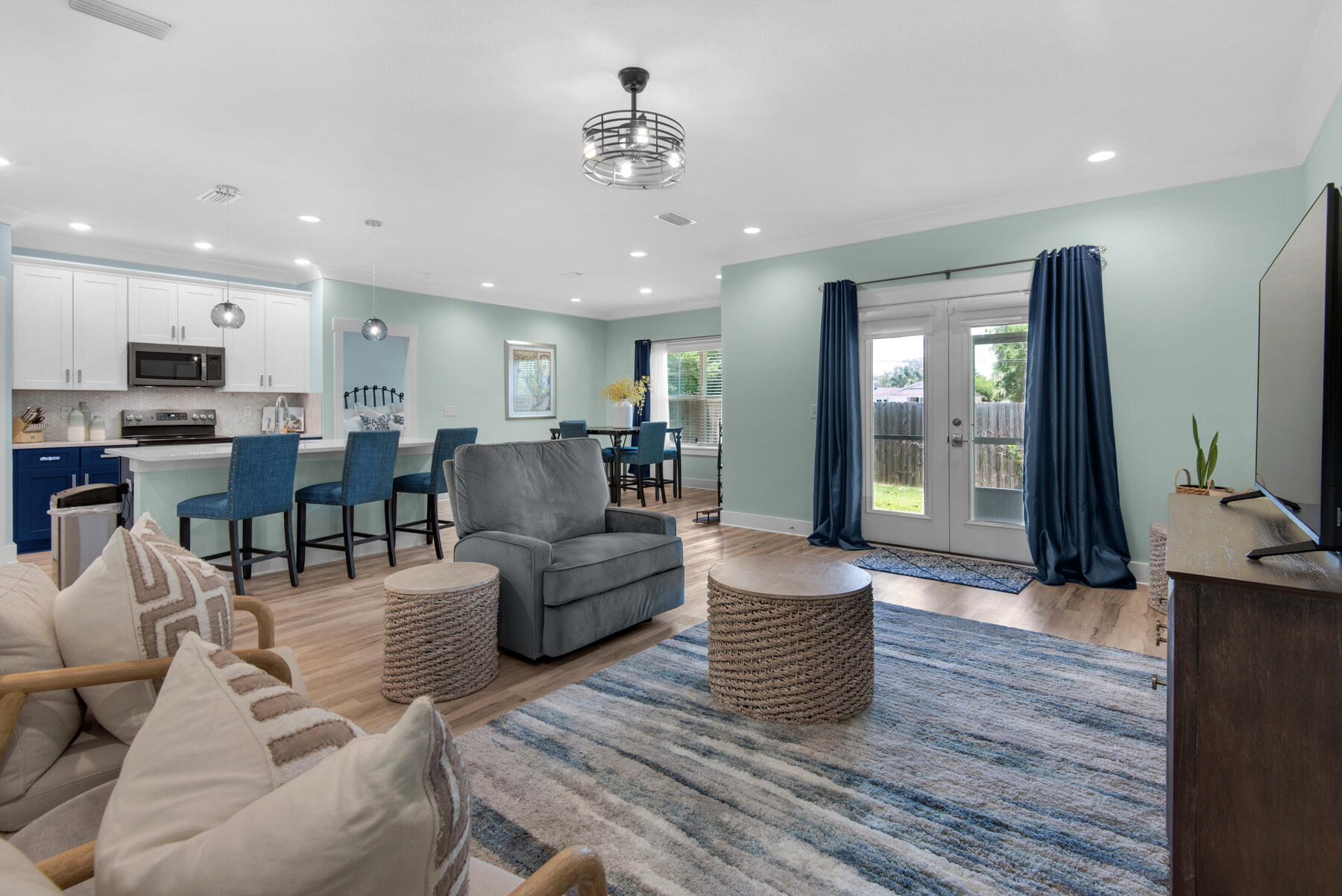 HELMS & ALLEN - Residential