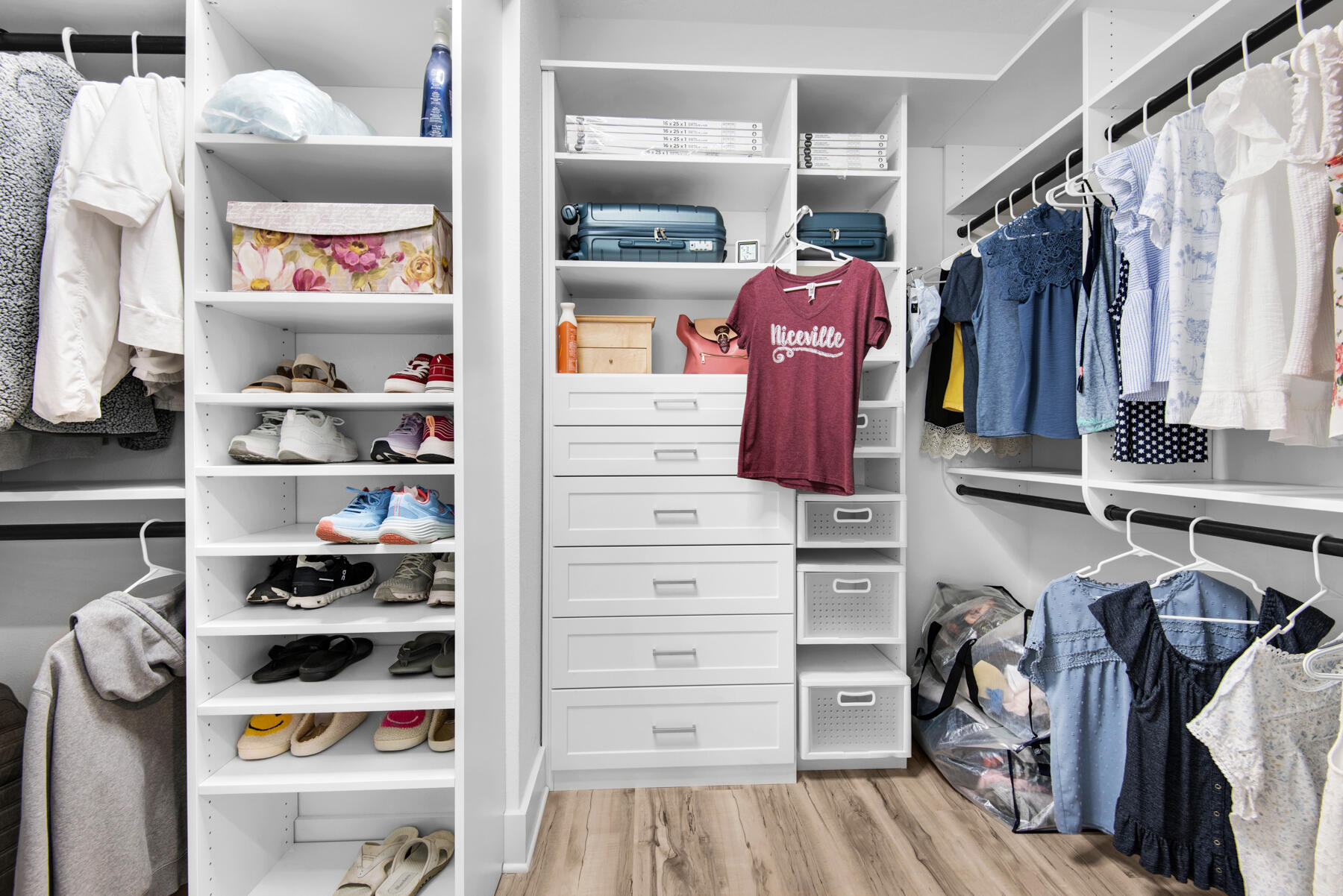 HELMS & ALLEN - Residential