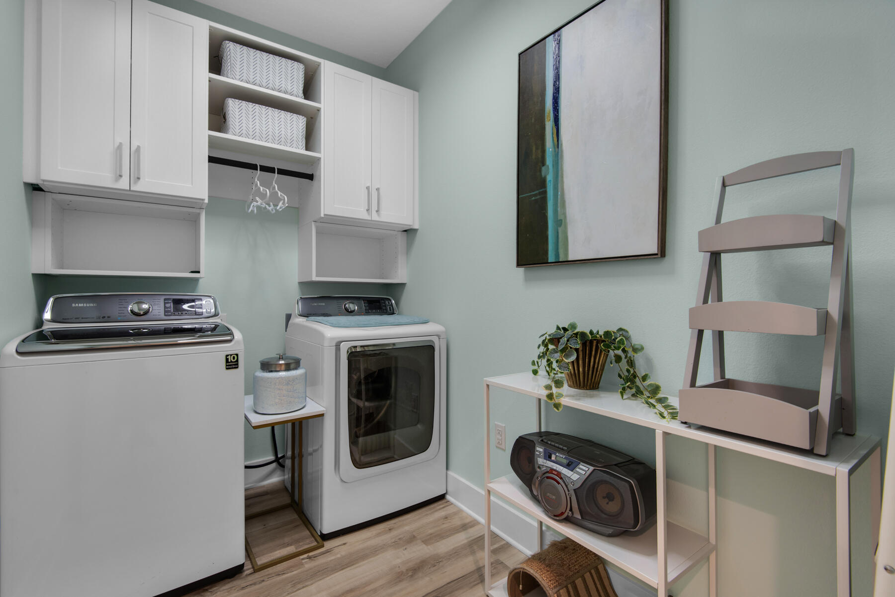HELMS & ALLEN - Residential