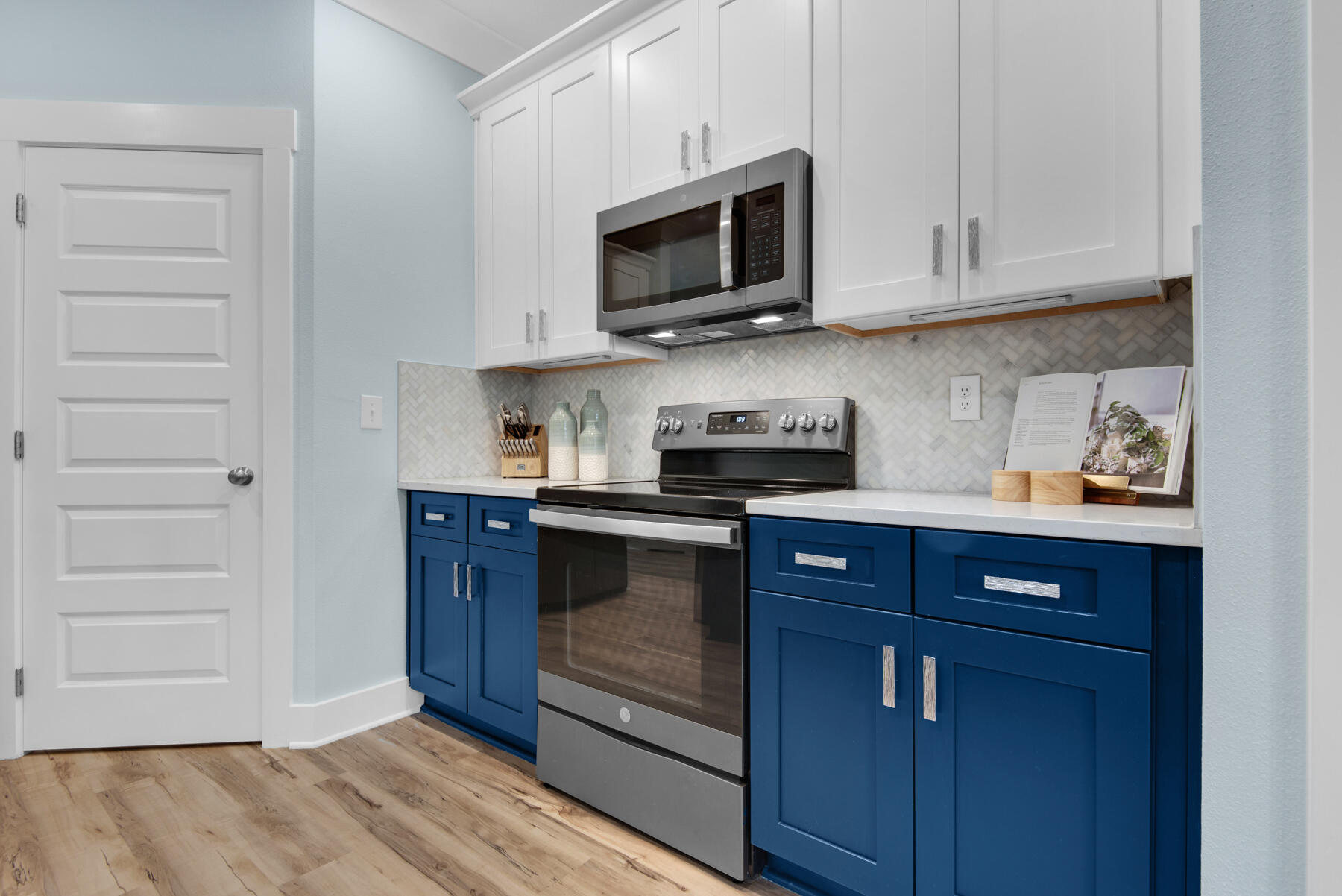 HELMS & ALLEN - Residential
