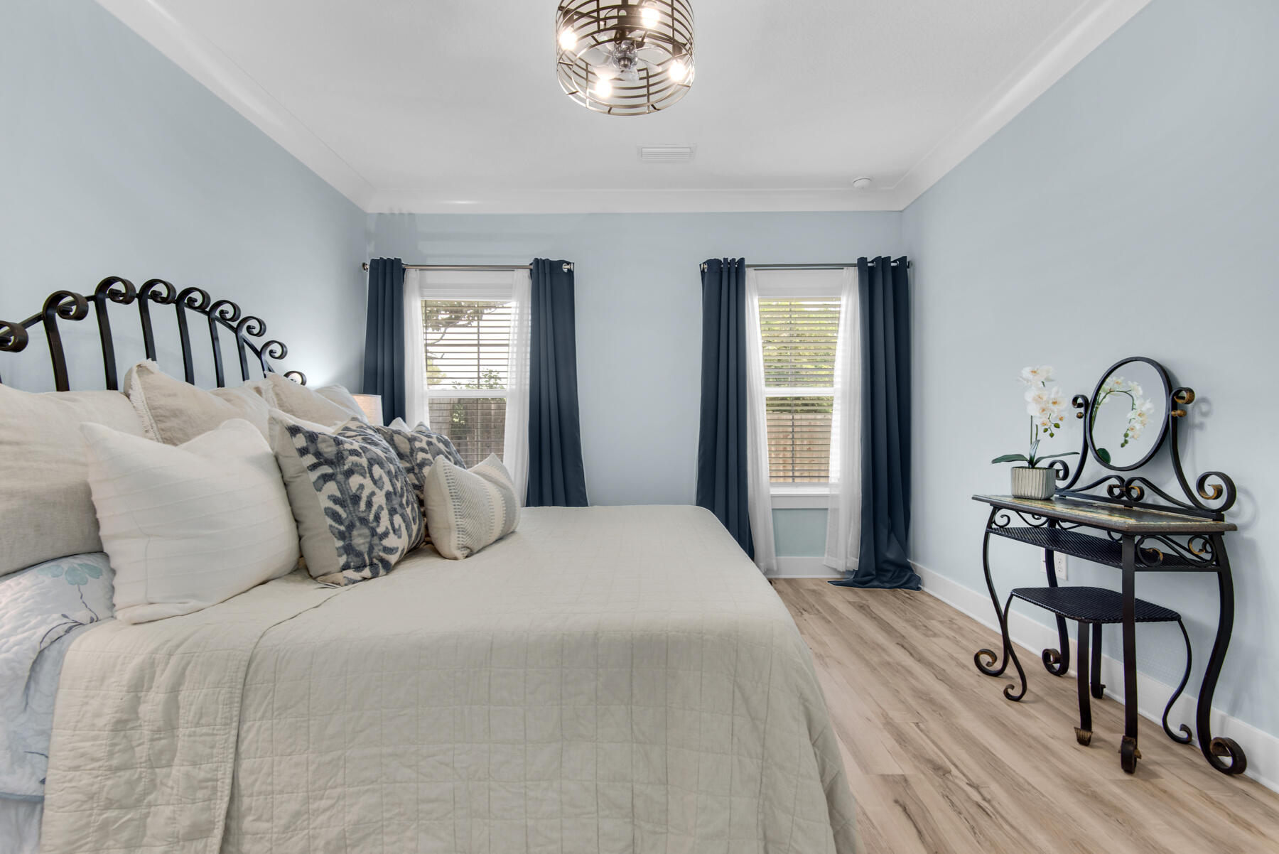 HELMS & ALLEN - Residential