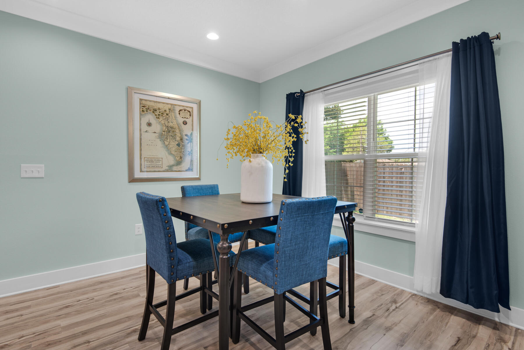 HELMS & ALLEN - Residential