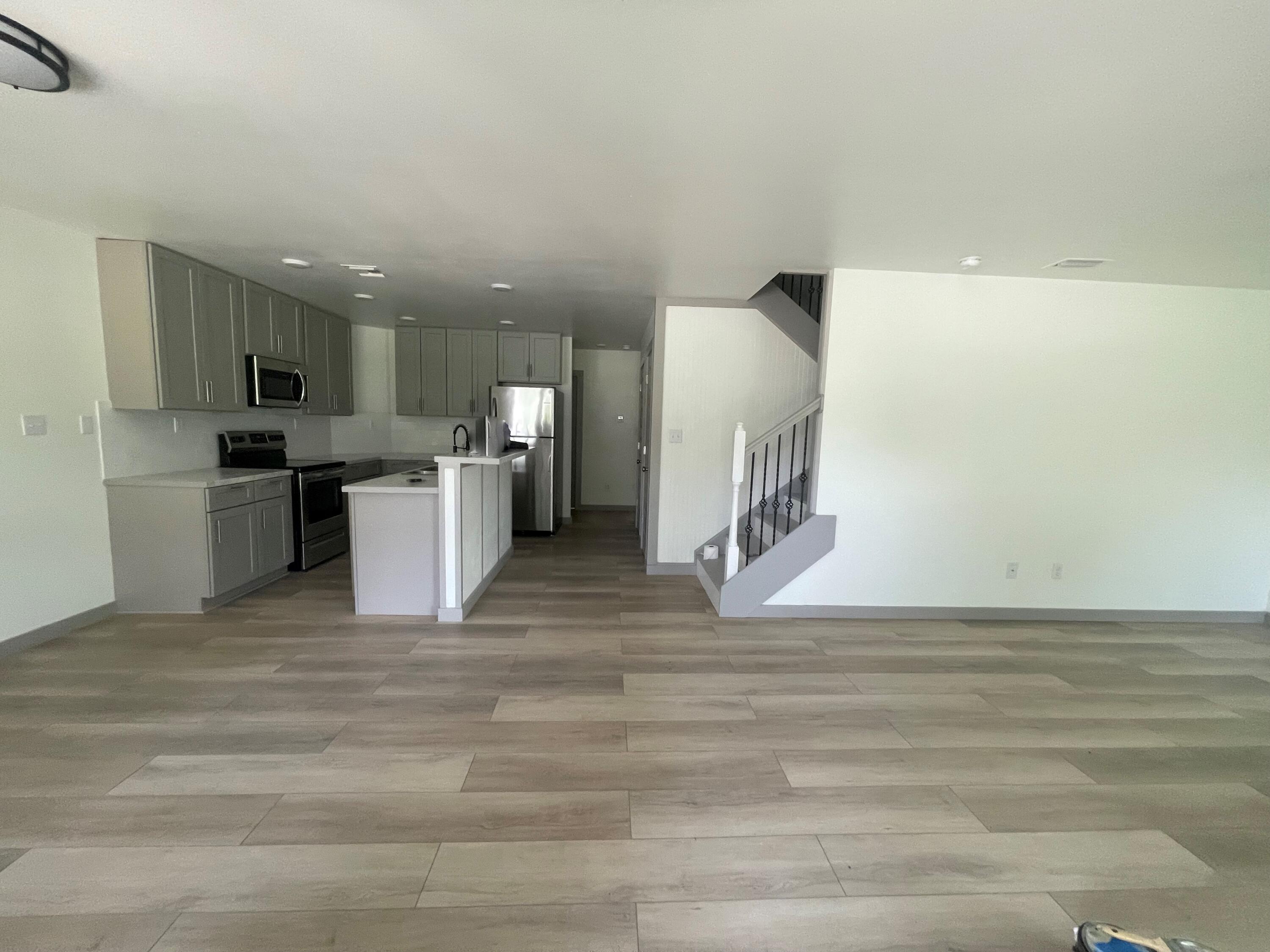 CRESTVIEW - Residential Lease