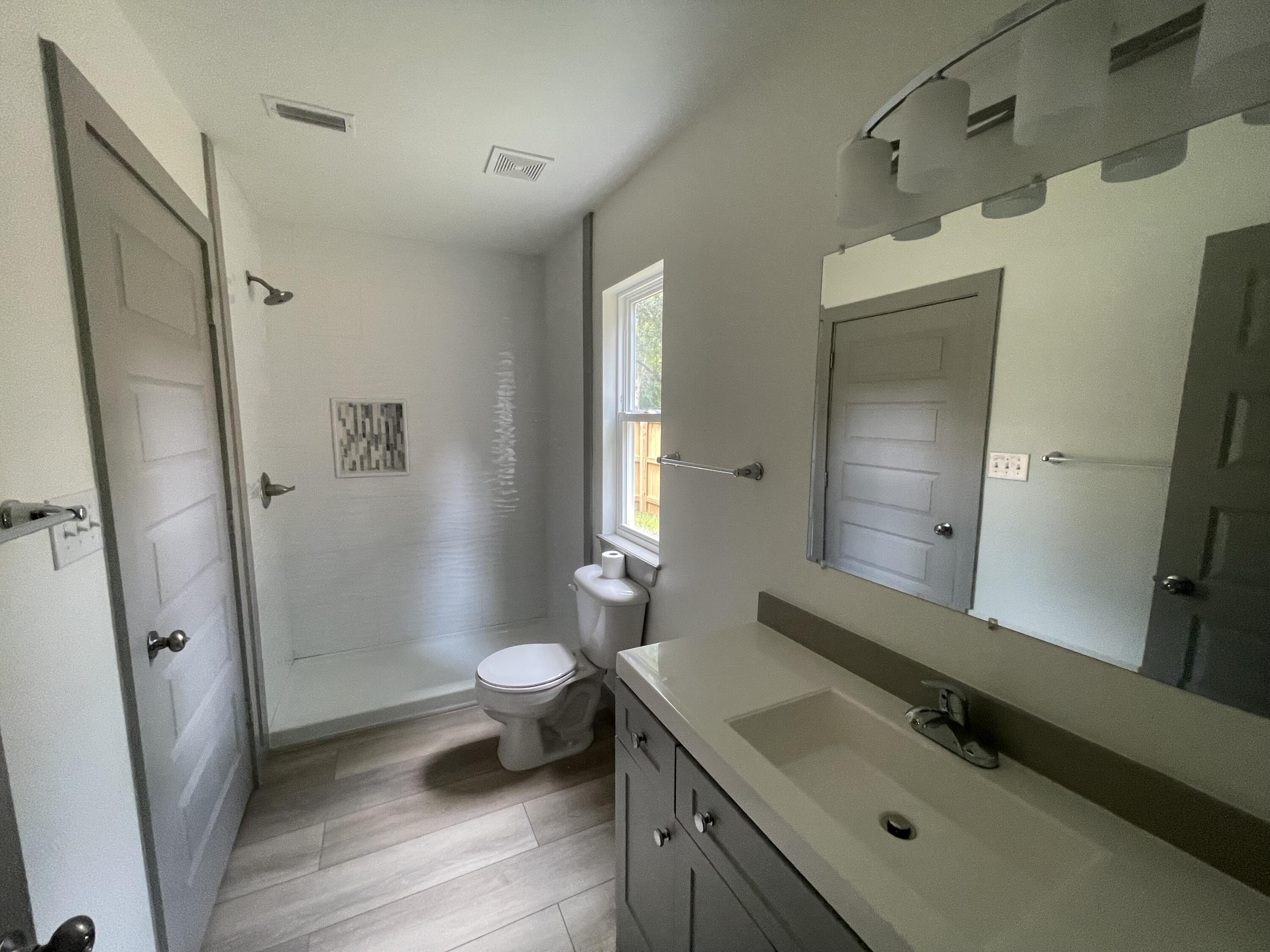 CRESTVIEW - Residential Lease