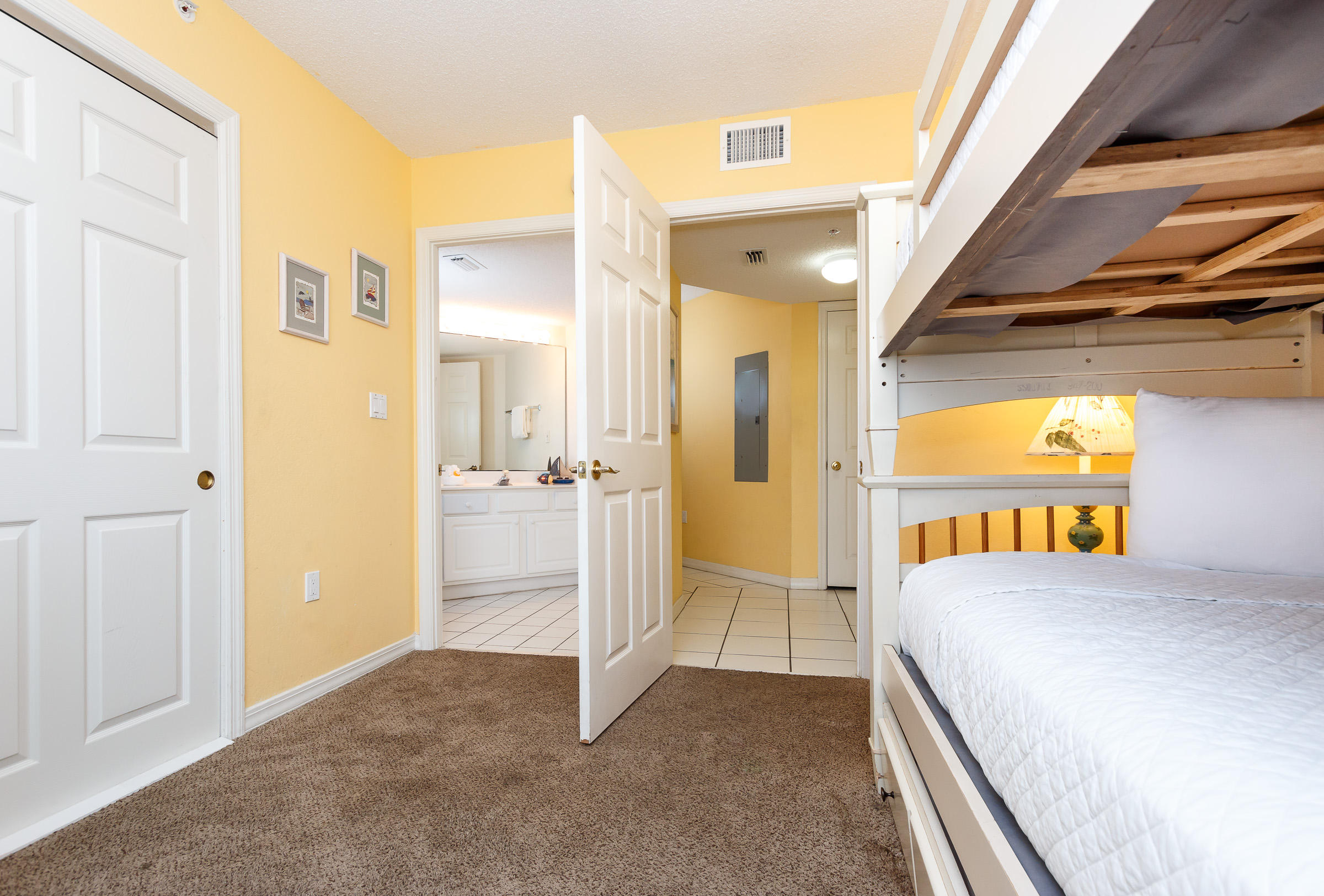 ISLANDER BEACH RESORT PH 2 - Residential