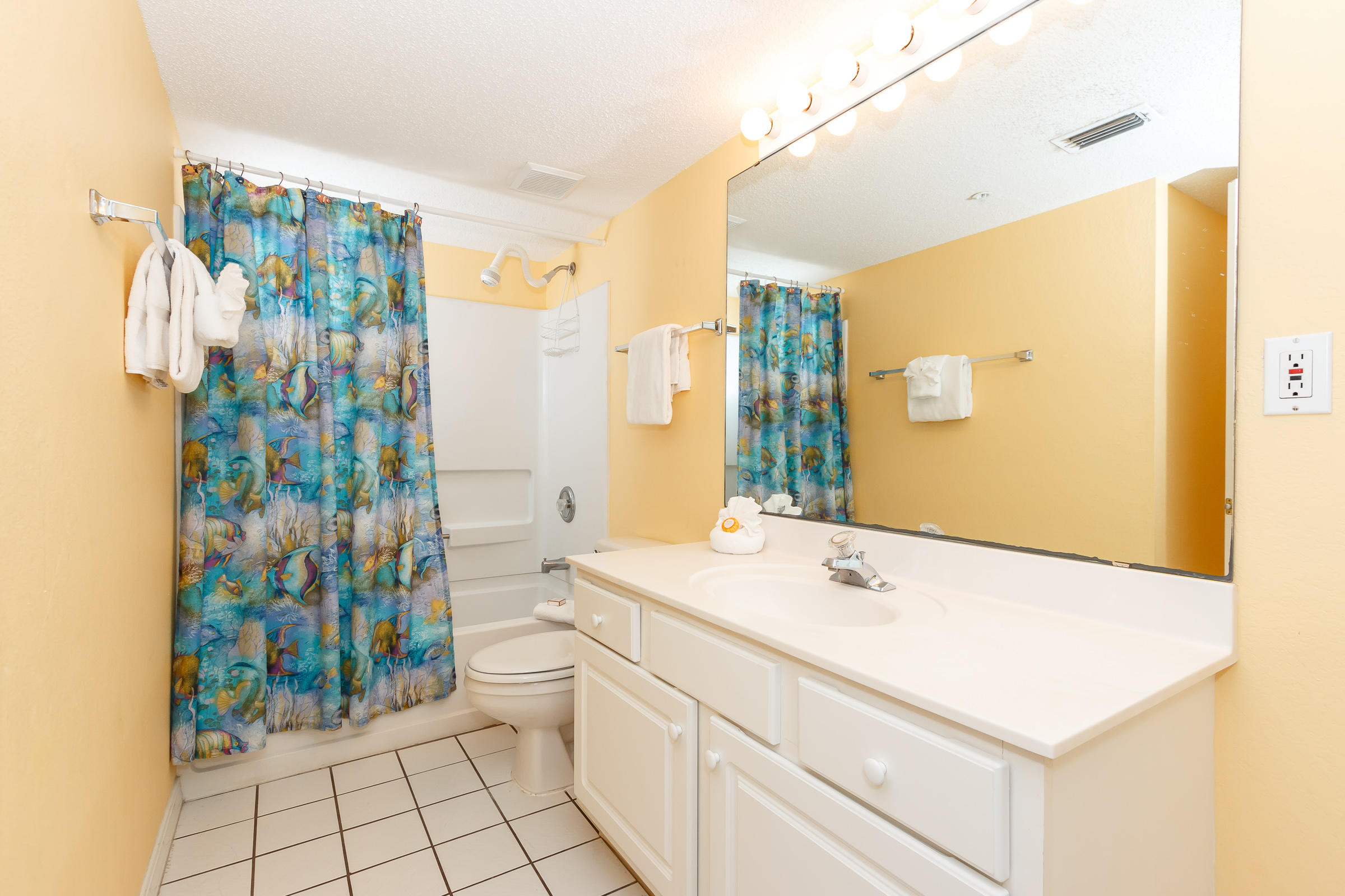 ISLANDER BEACH RESORT PH 2 - Residential