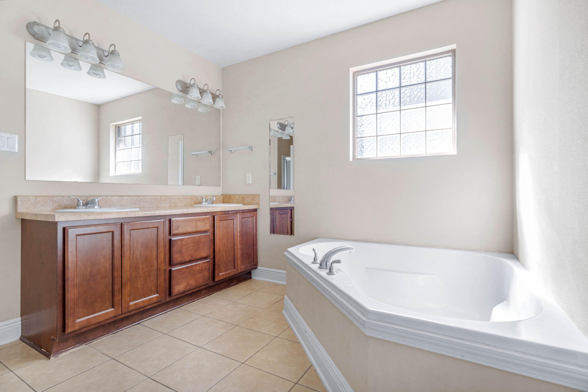 DUGGAN POND ESTATES - Residential