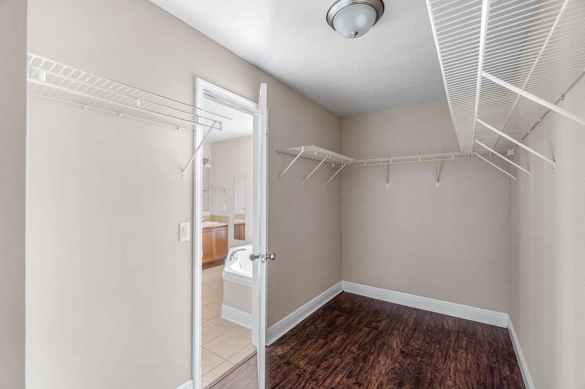 DUGGAN POND ESTATES - Residential