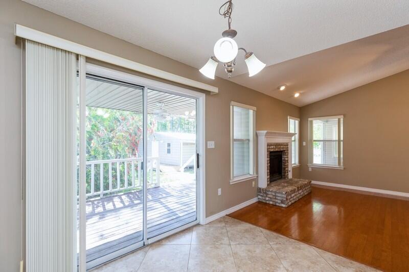 VALPARAISO PINECREST 6 - Residential