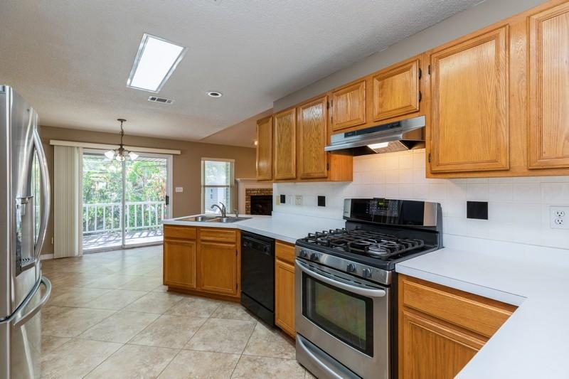 VALPARAISO PINECREST 6 - Residential