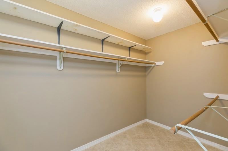 VALPARAISO PINECREST 6 - Residential