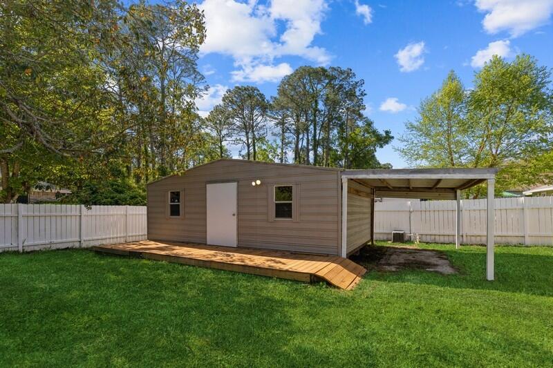 VALPARAISO PINECREST 6 - Residential