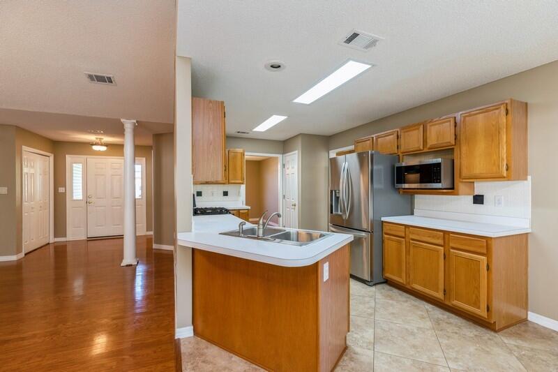 VALPARAISO PINECREST 6 - Residential