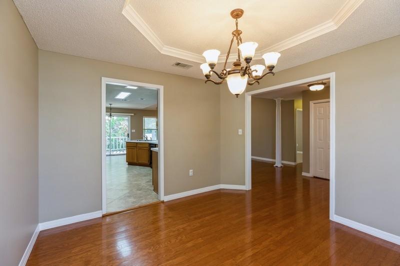 VALPARAISO PINECREST 6 - Residential